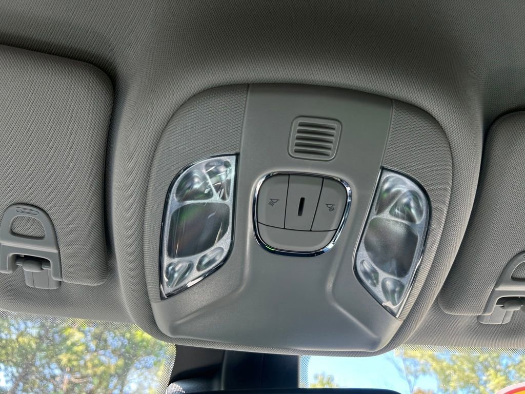 Used 2022 Jeep Compass Limited image 29