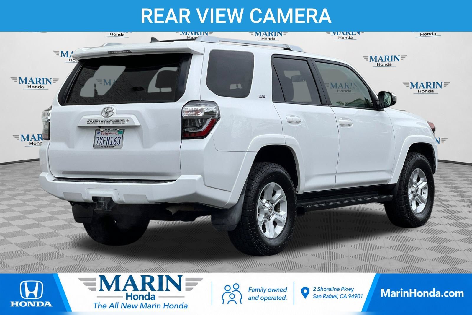 Used 2016 Toyota 4Runner SR5 AWD/4WD image 3