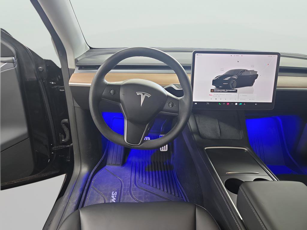 Used 2024 Tesla Model Y Performance image 21