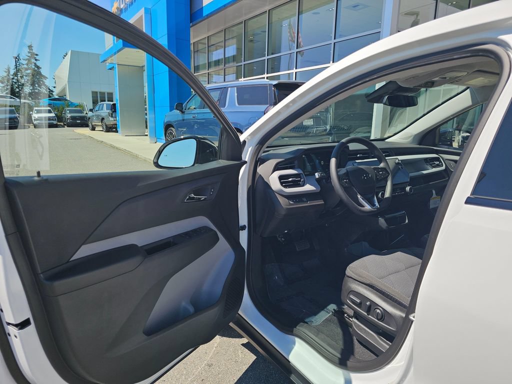 New 2027 Chevrolet Bolt LT w/ Comfort Package FWD image 23