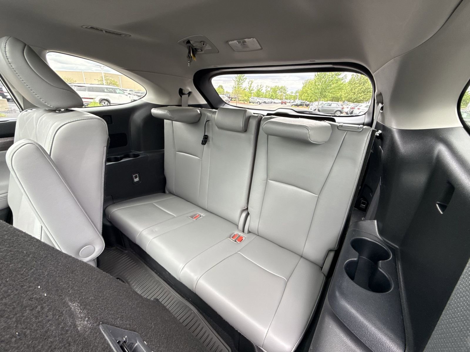 Used 2022 Toyota Highlander Platinum AWD/4WD image 24
