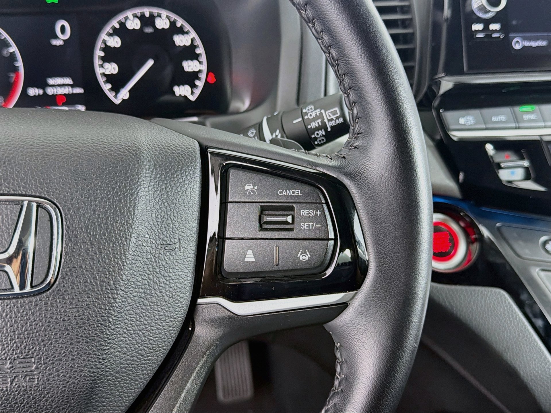 Certified 2025 Honda Odyssey Touring image 42