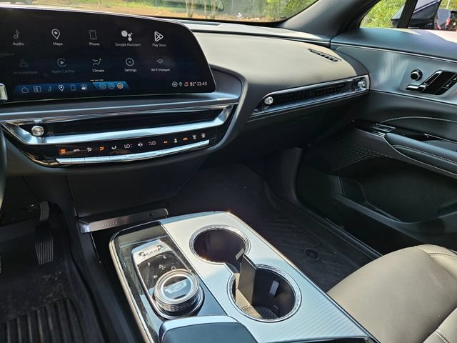 Used 2024 Cadillac Lyriq Tech AWD/4WD image 21