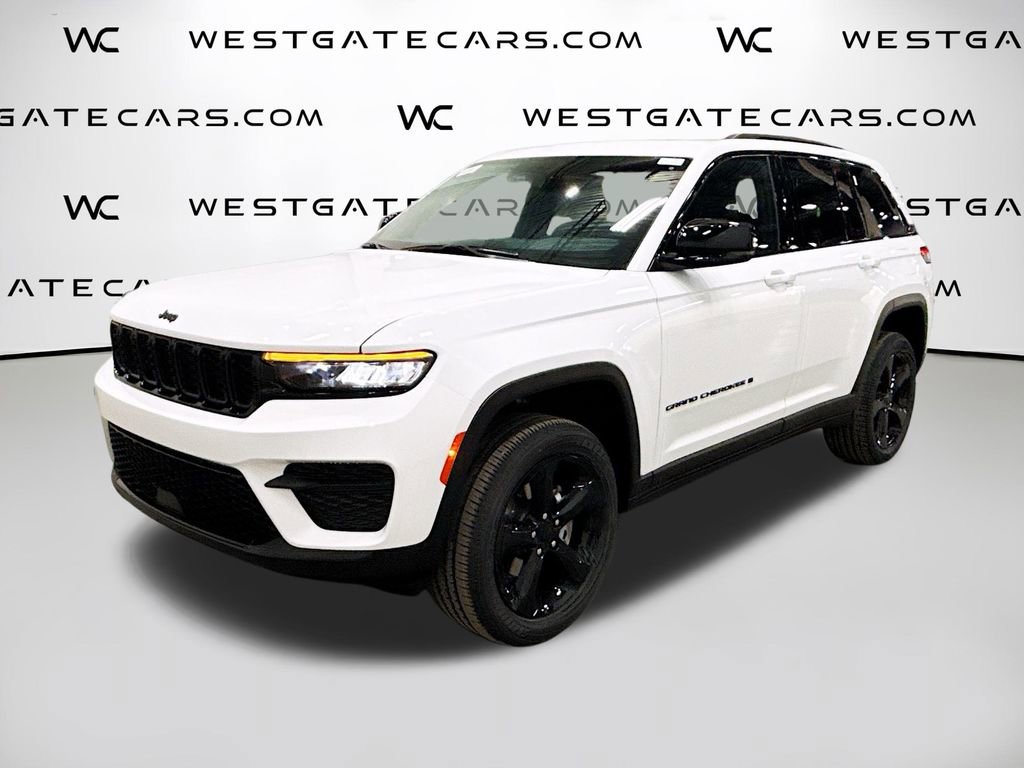 New 2025 Jeep Grand Cherokee Altitude image 1