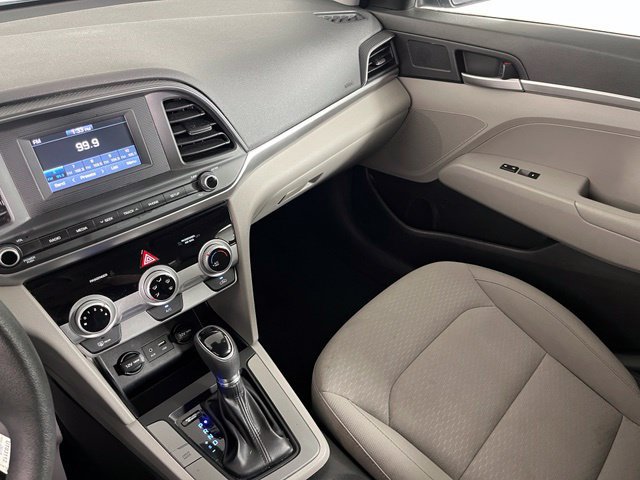 Used 2019 Hyundai Elantra SE FWD image 32