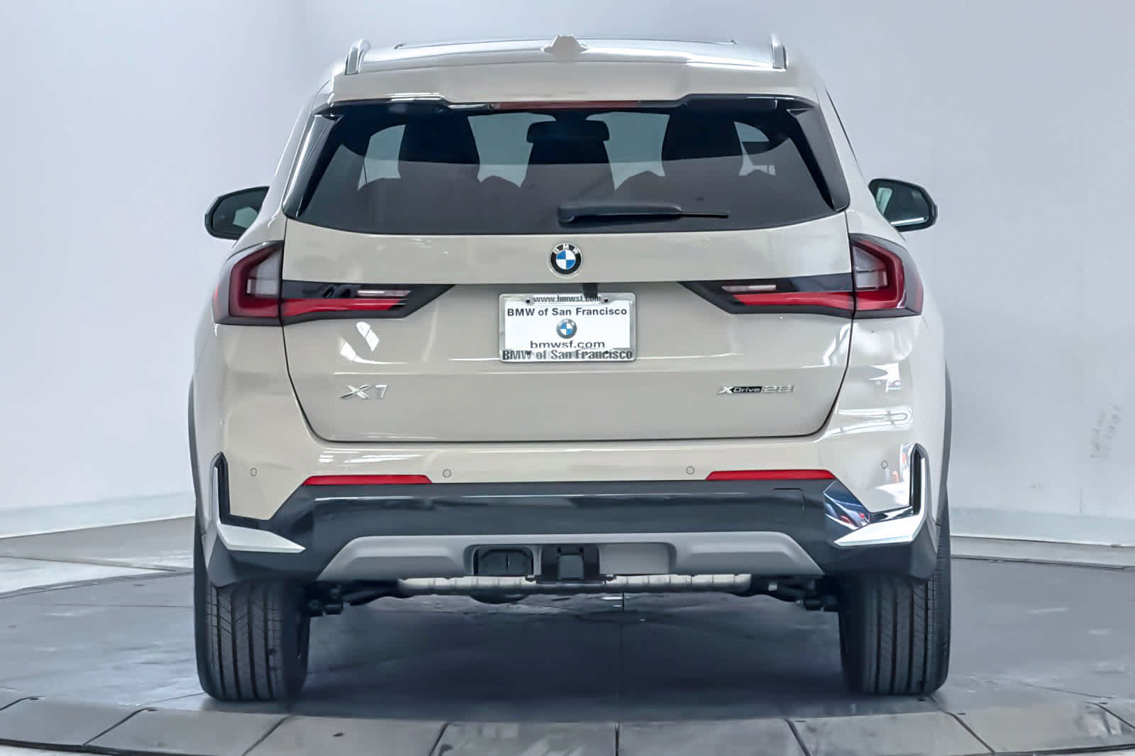 New 2026 BMW X1 xDrive28i w/ Technology Package AWD/4WD image 7