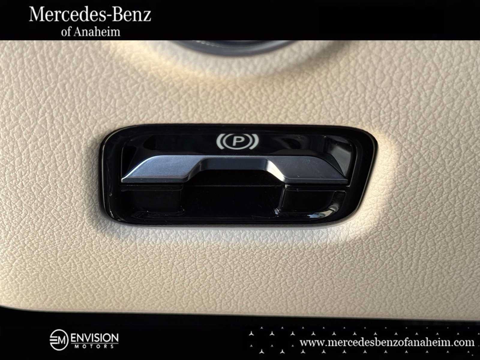 Used 2024 Mercedes-Benz C 300 Sedan image 30