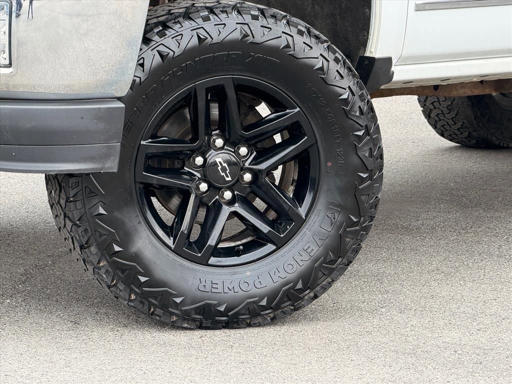 Used 2018 Chevrolet Silverado 1500 LTZ image 30