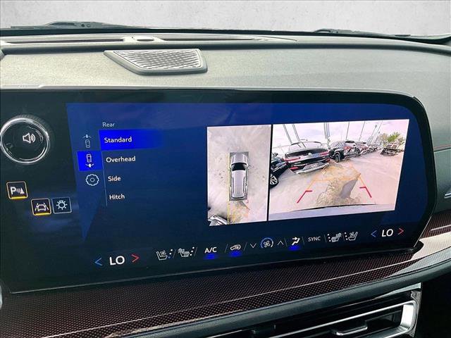 Certified 2024 Chevrolet Traverse RS image 23