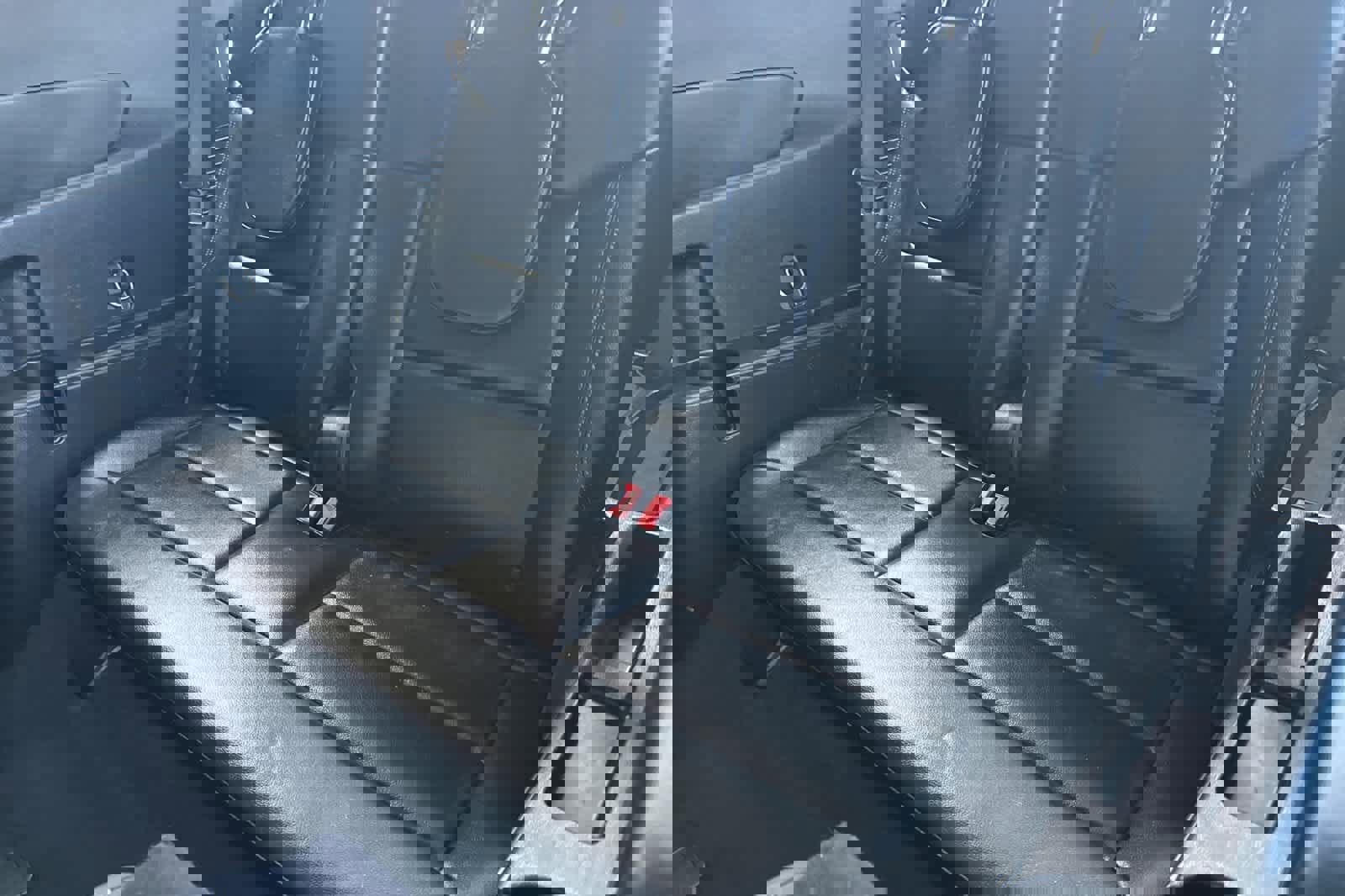 Used 2021 Ford Explorer Limited w/ Equipment Group 301A image 15