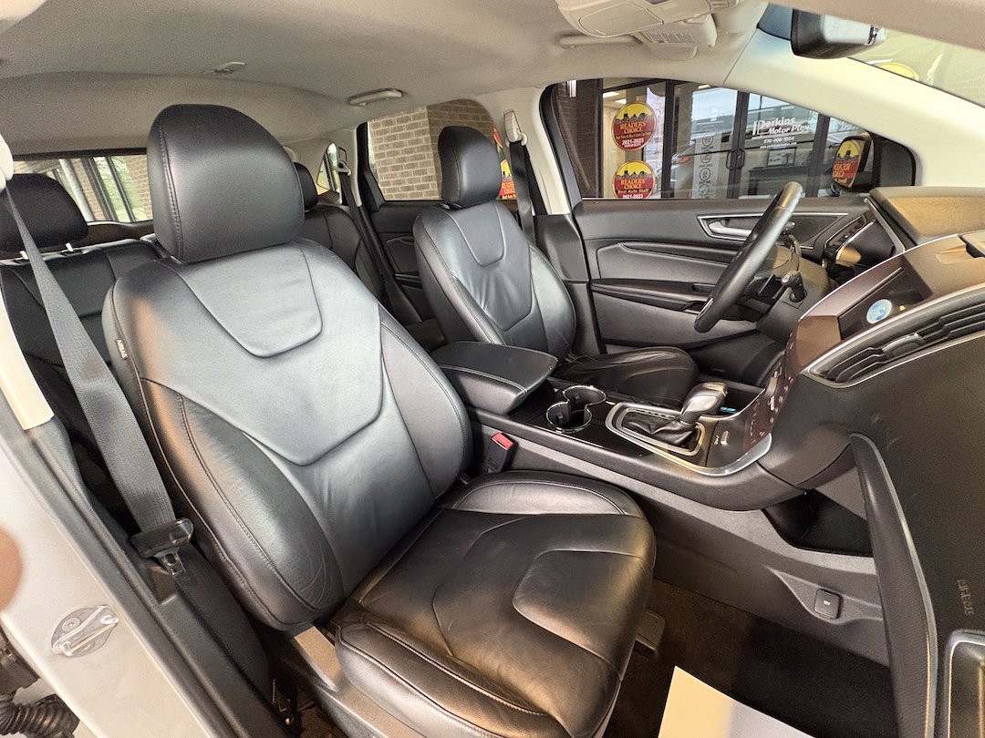 Used 2016 Ford Edge Titanium w/ Technology Package FWD image 26