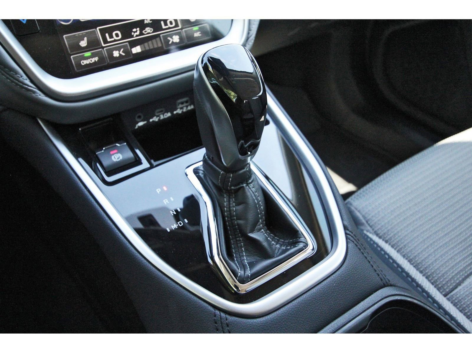 Certified 2025 Subaru Outback Premium image 28