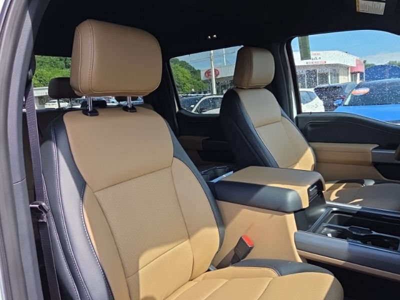 New 2026 Ford F250 Lariat w/ Black Appearance Package AWD/4WD image 16