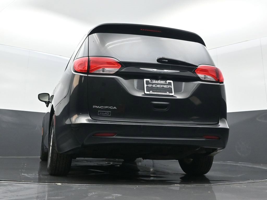 Used 2017 Chrysler Pacifica Touring image 20