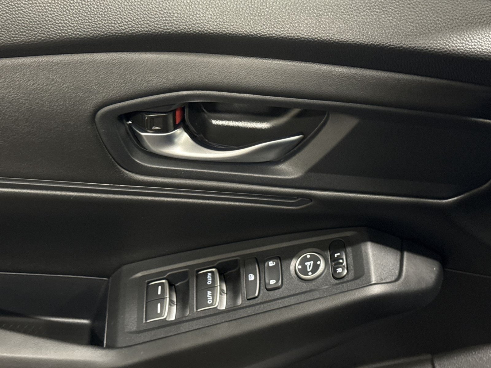Used 2024 Honda Accord EX image 15
