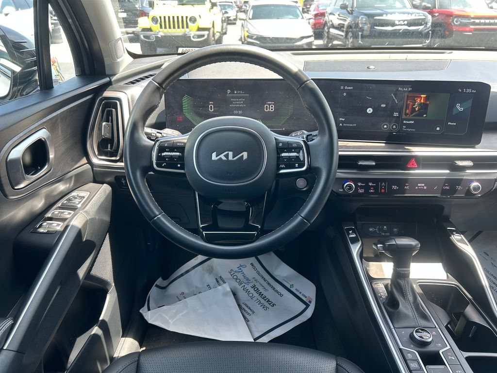 Certified 2025 Kia Sorento X-Line EX AWD/4WD image 16