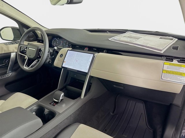 Used 2025 Land Rover Discovery Sport S image 28