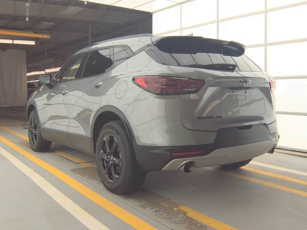 Used 2024 Chevrolet Blazer LT w/ Convenience Package AWD/4WD image 5