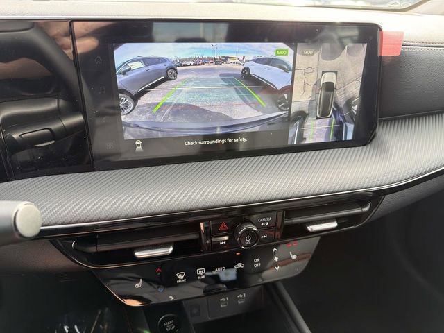 New 2026 Nissan Kicks SR w/ Cold Weather Package image 20