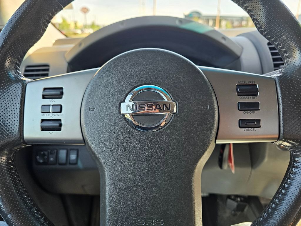 Used 2005 Nissan Frontier LE w/ (T01) Traction Pkg AWD/4WD image 19
