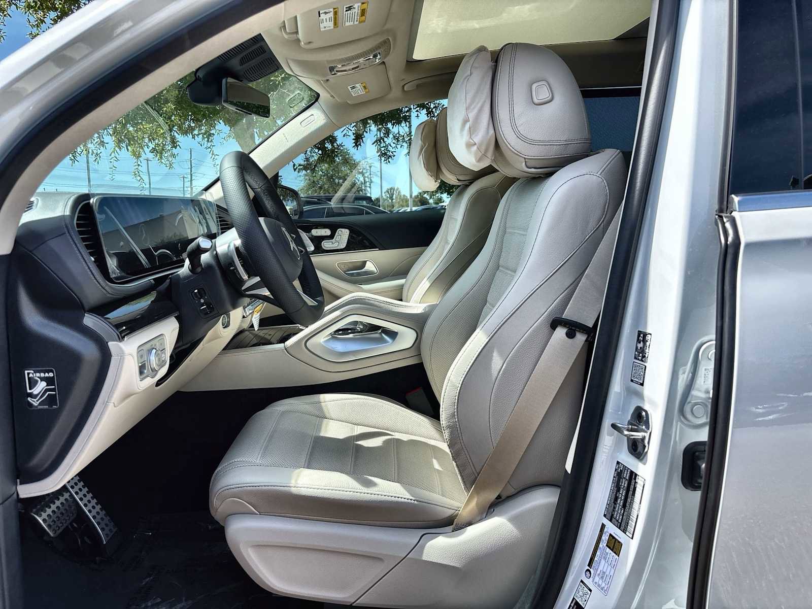 New 2026 Mercedes-Benz GLS 450 4MATIC image 3