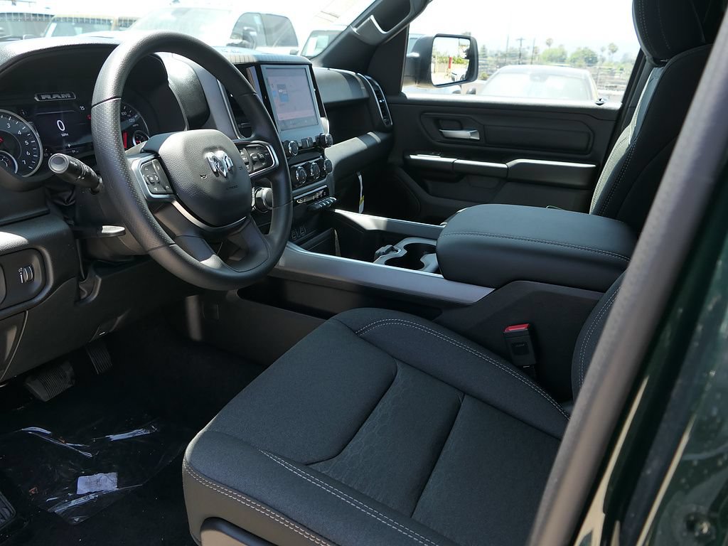 New 2026 RAM 1500 Express AWD/4WD image 10