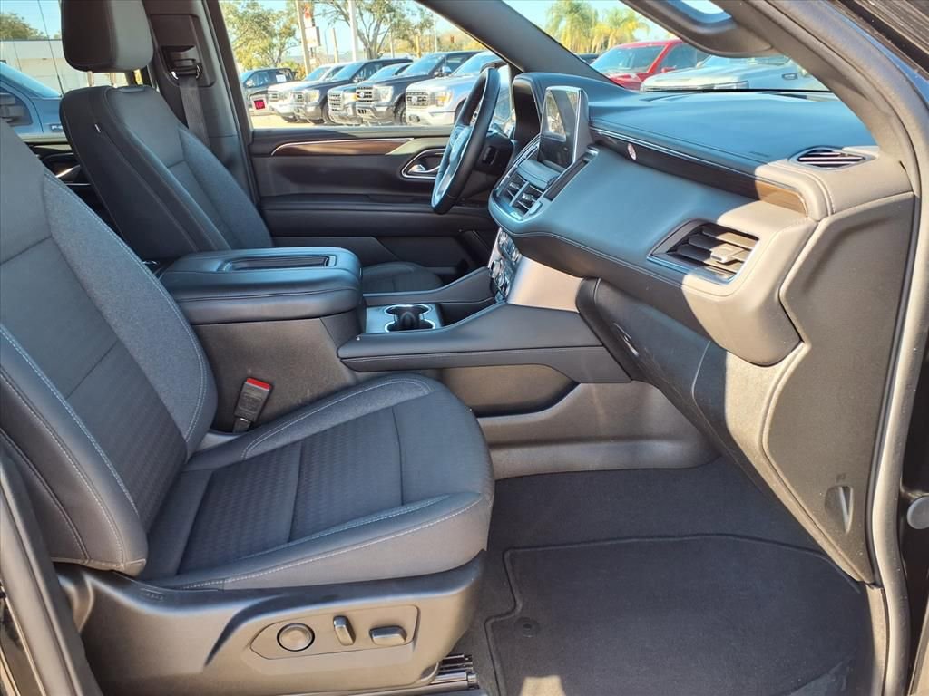 Used 2024 GMC Yukon XL SLE image 12