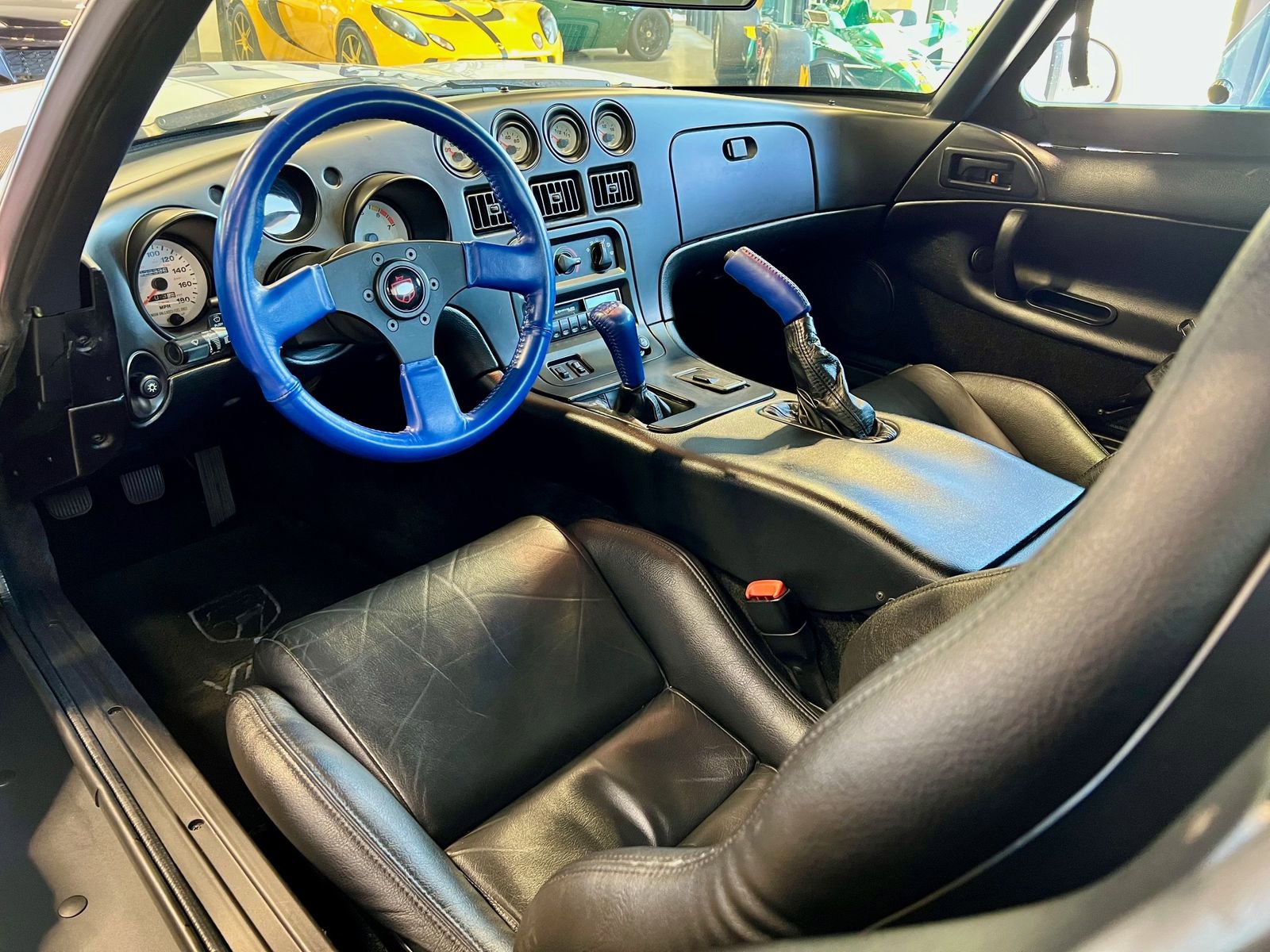 Used 1996 Dodge Viper RT/10 RWD image 5