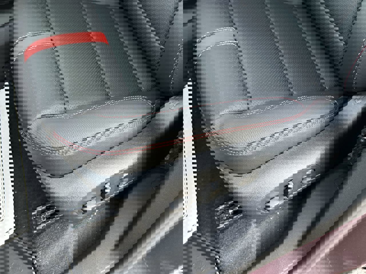 New 2026 Chevrolet Traverse RS w/ LPO, Floor Liner Package image 24