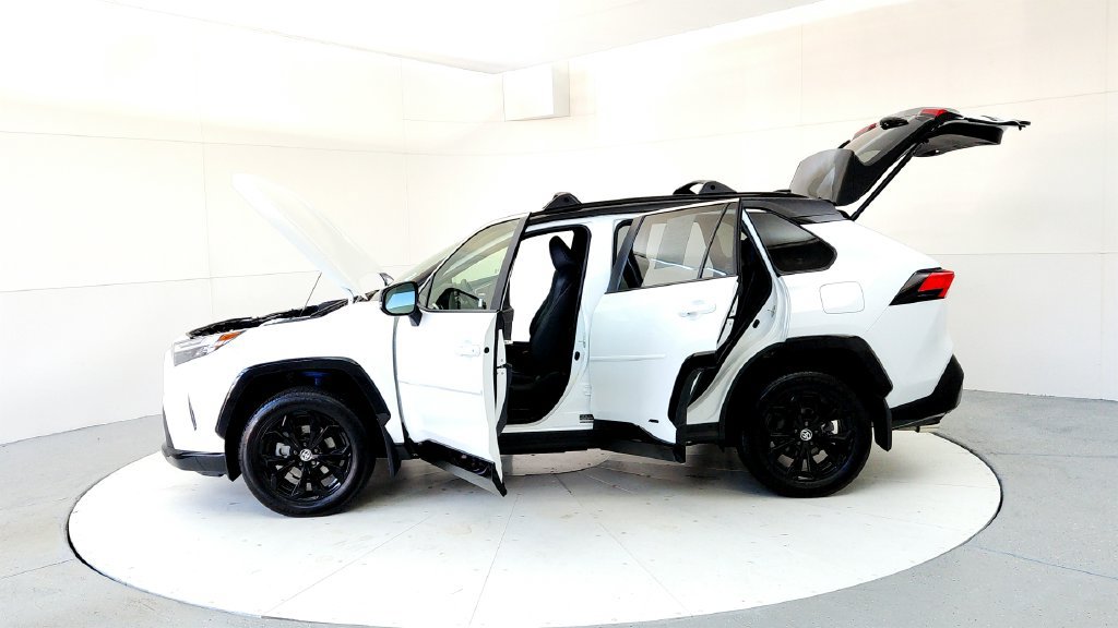 Certified 2024 Toyota RAV4 XSE w/ Advanced Technology Package AWD/4WD image 10