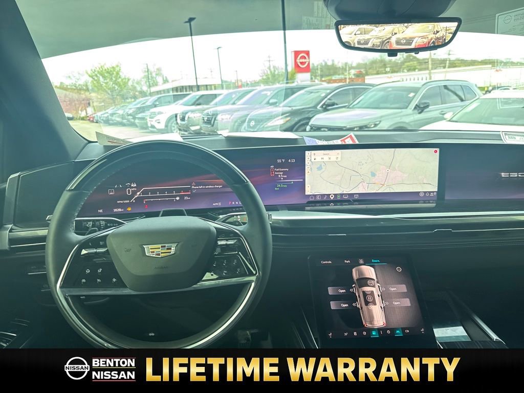 Used 2026 Cadillac Escalade Sport w/ Touring Package image 15