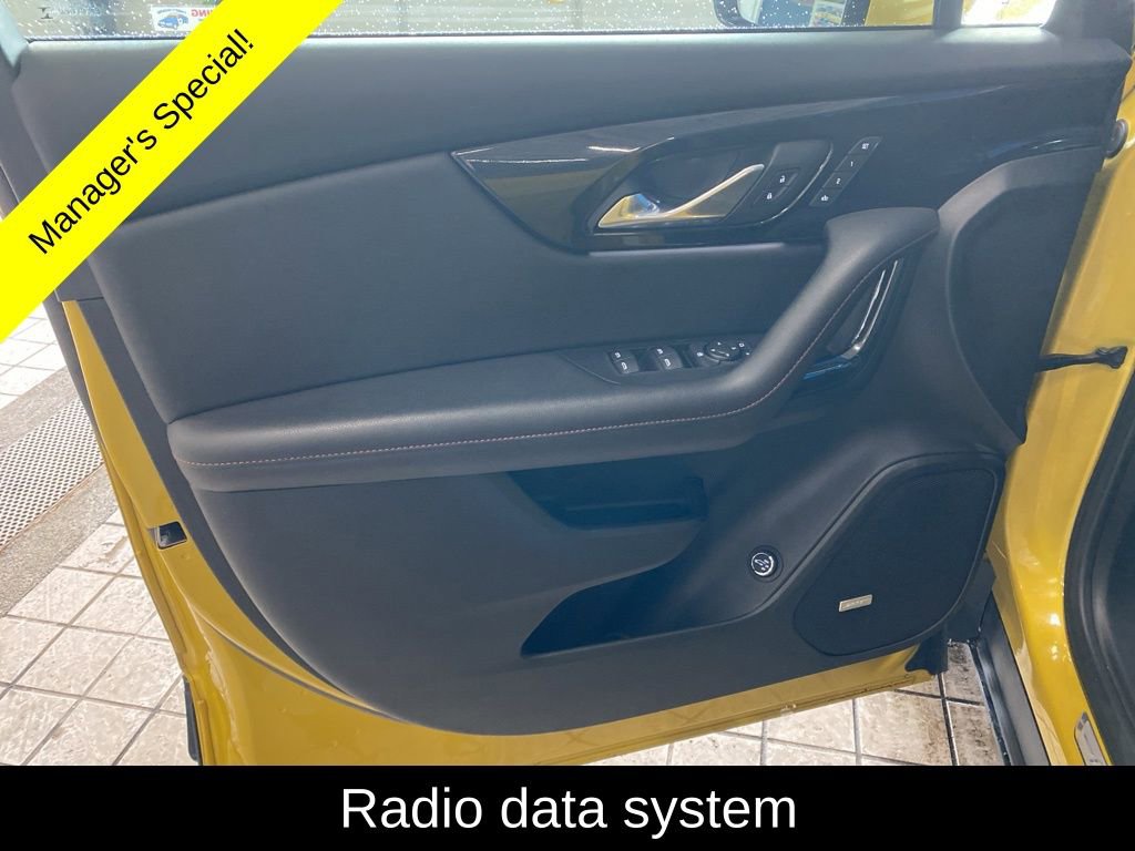 Used 2023 Chevrolet Blazer RS w/ Enhanced Convenience Package image 10