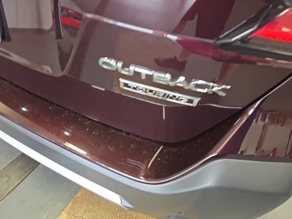 Used 2023 Subaru Outback Touring AWD/4WD image 4