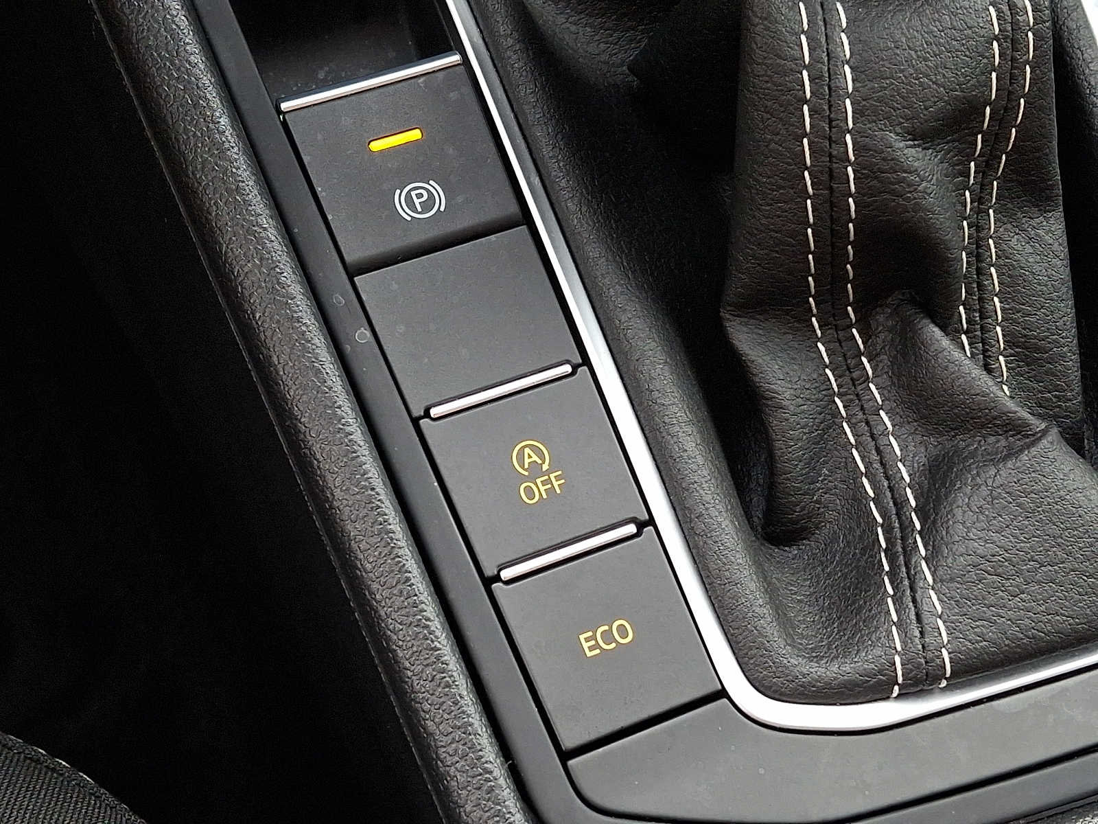 Used 2024 Volkswagen Jetta Sport FWD image 21