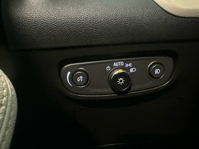Used 2023 Buick Encore GX Essence w/ Experience Buick Package AWD/4WD image 18