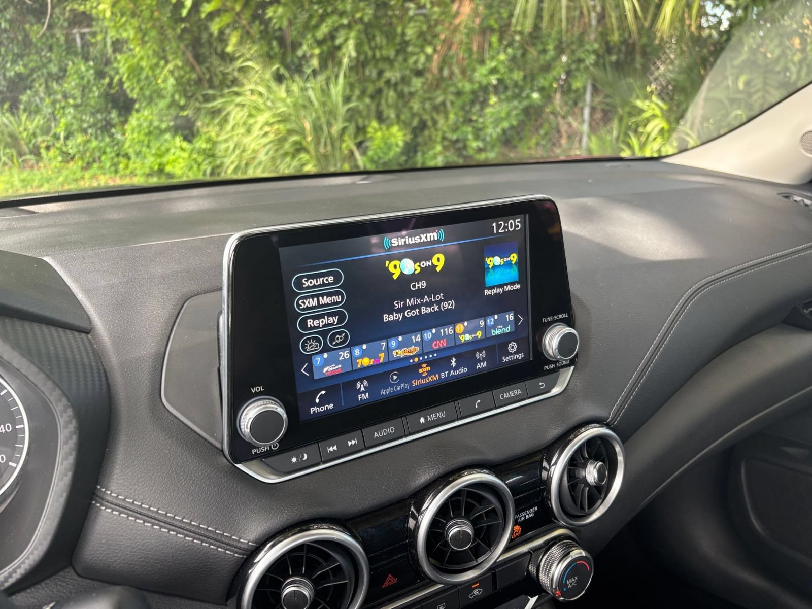 Used 2025 Nissan Sentra SV FWD image 19