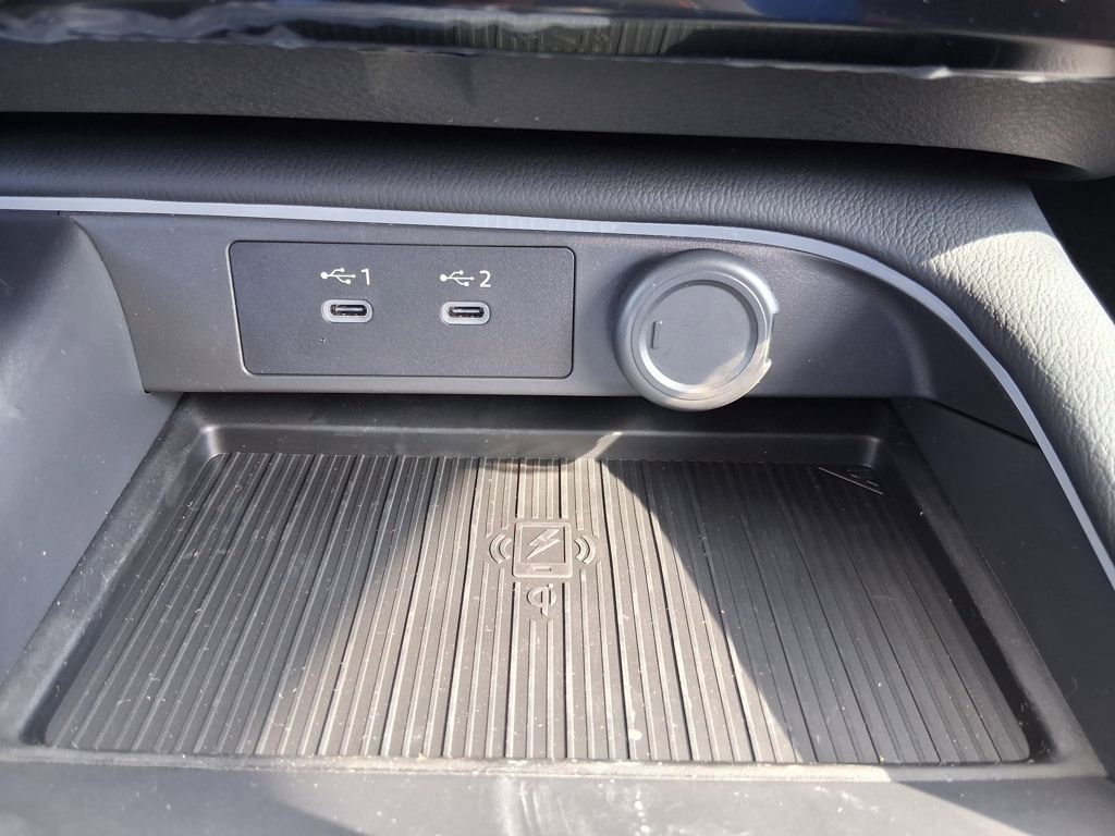 Certified 2026 Nissan Sentra SR w/ Floor Mat Package image 17