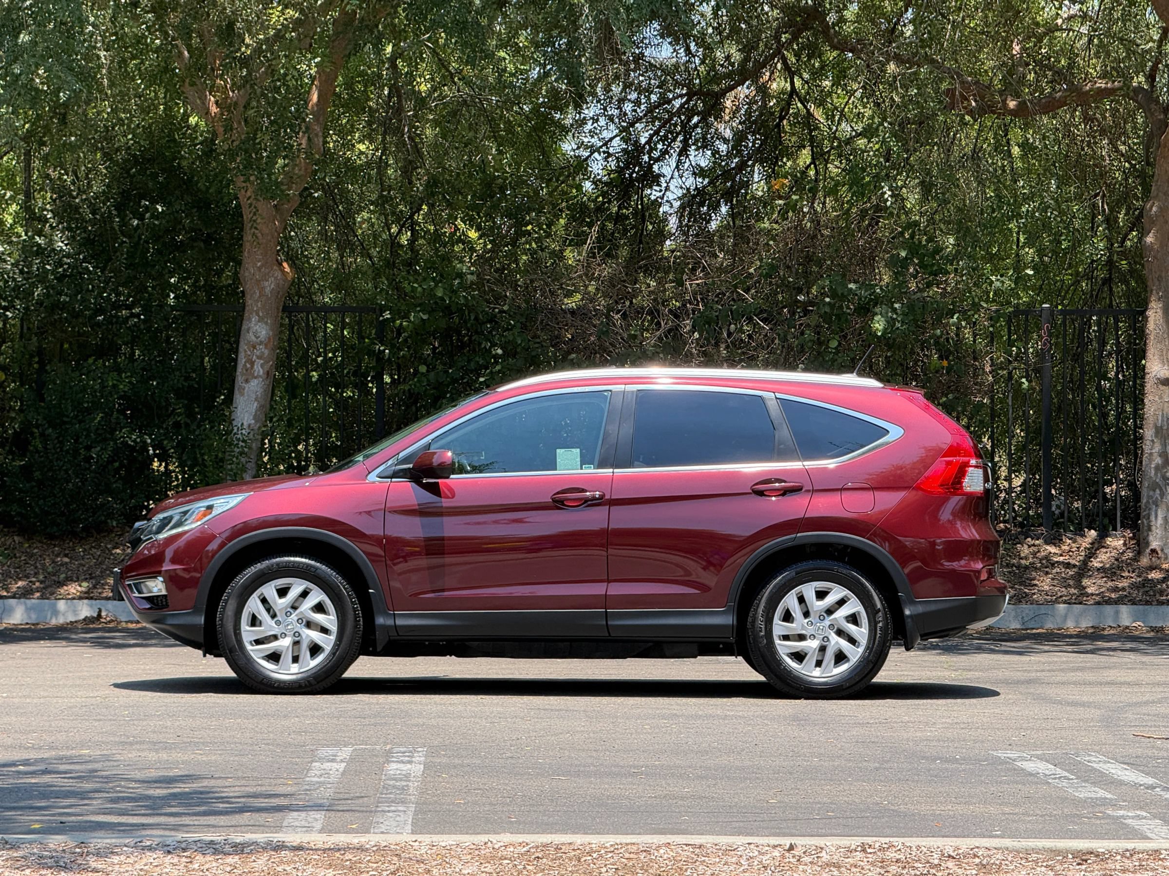 Used 2015 Honda CR-V EX-L image 2