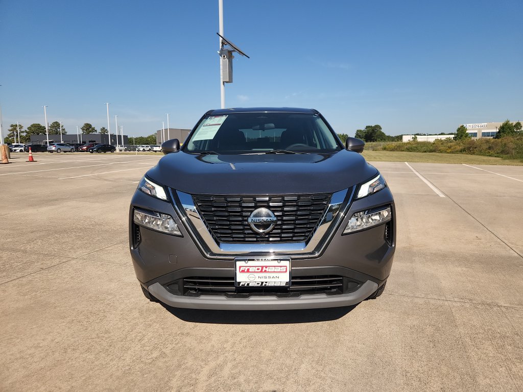 Used 2021 Nissan Rogue SV FWD image 11