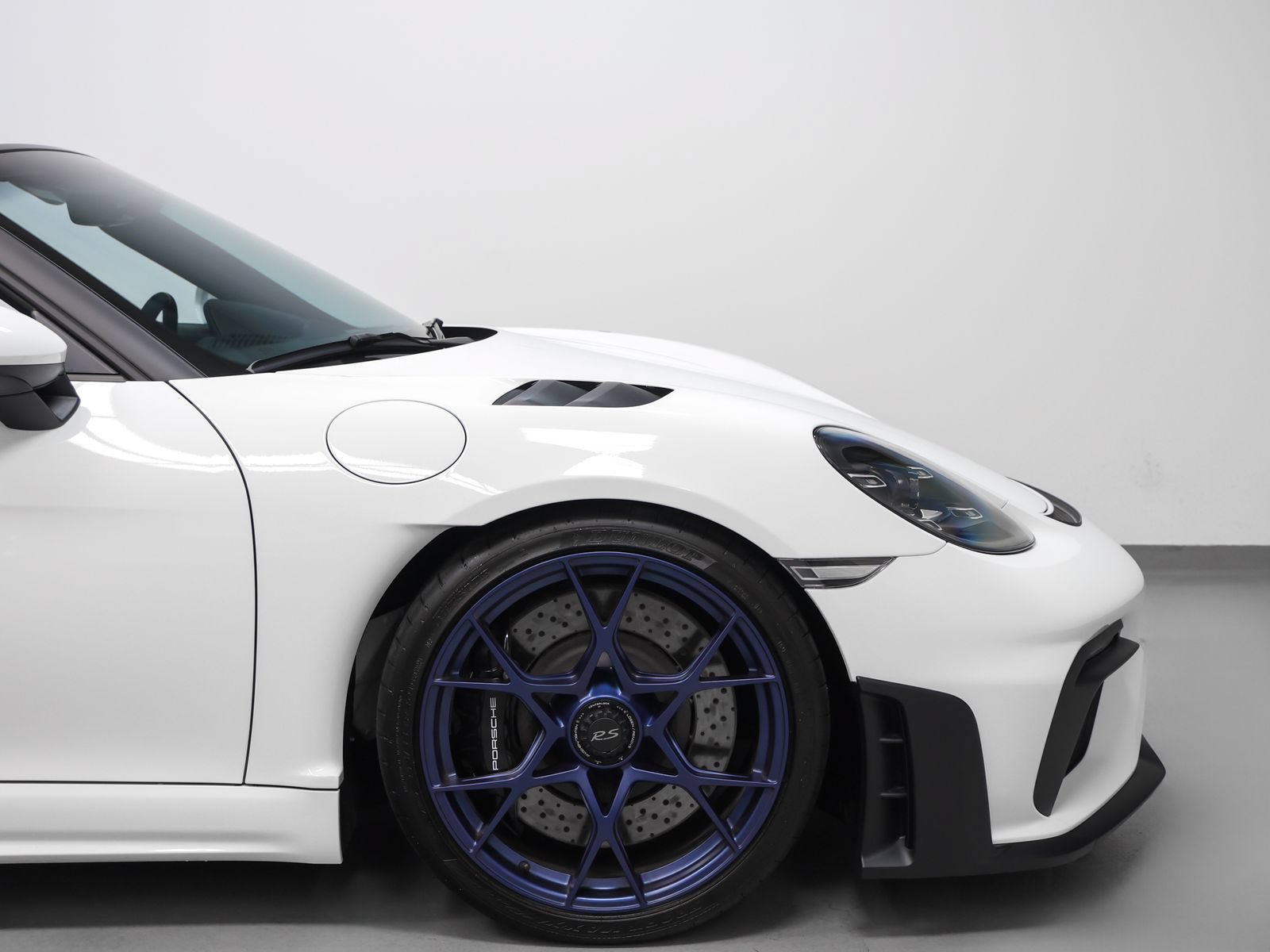Certified 2025 Porsche 718 Boxster Spyder RS w/ Light Design Package RWD image 22