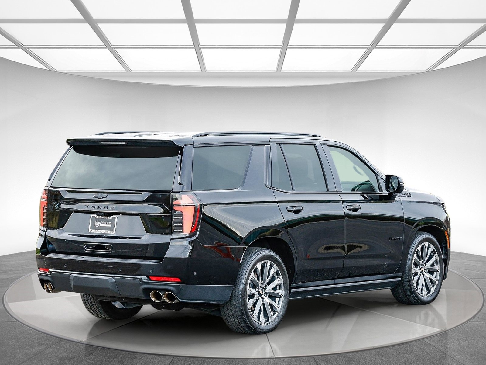 Used 2025 Chevrolet Tahoe High Country image 4