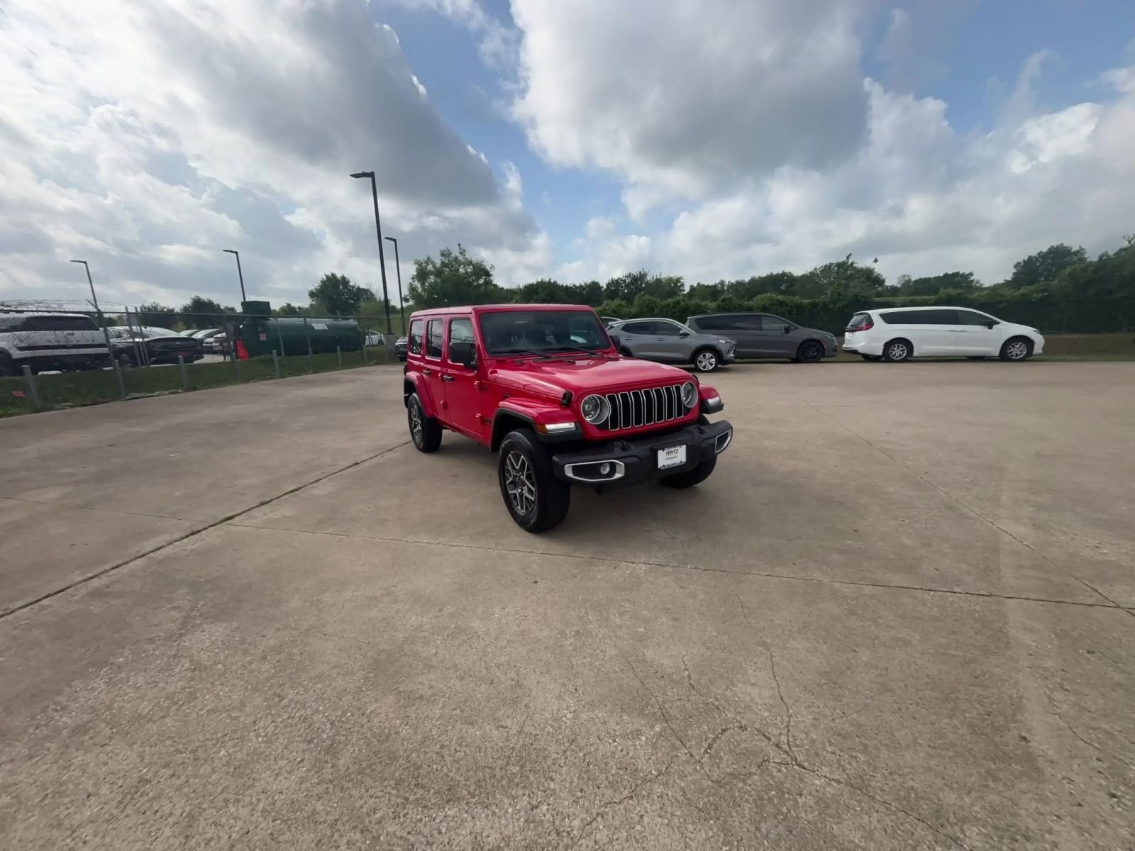 Used 2025 Jeep Wrangler Unlimited Sahara AWD/4WD image 15