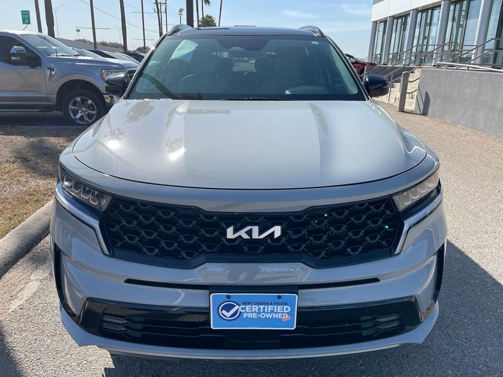 Used 2023 Kia Sorento EX w/ Panoramic Sunroof Package image 2