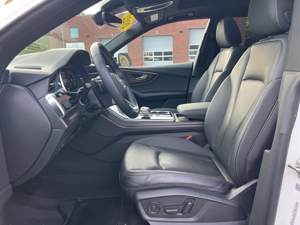 Used 2022 Audi Q8 Premium Plus w/ Premium Plus Package image 12