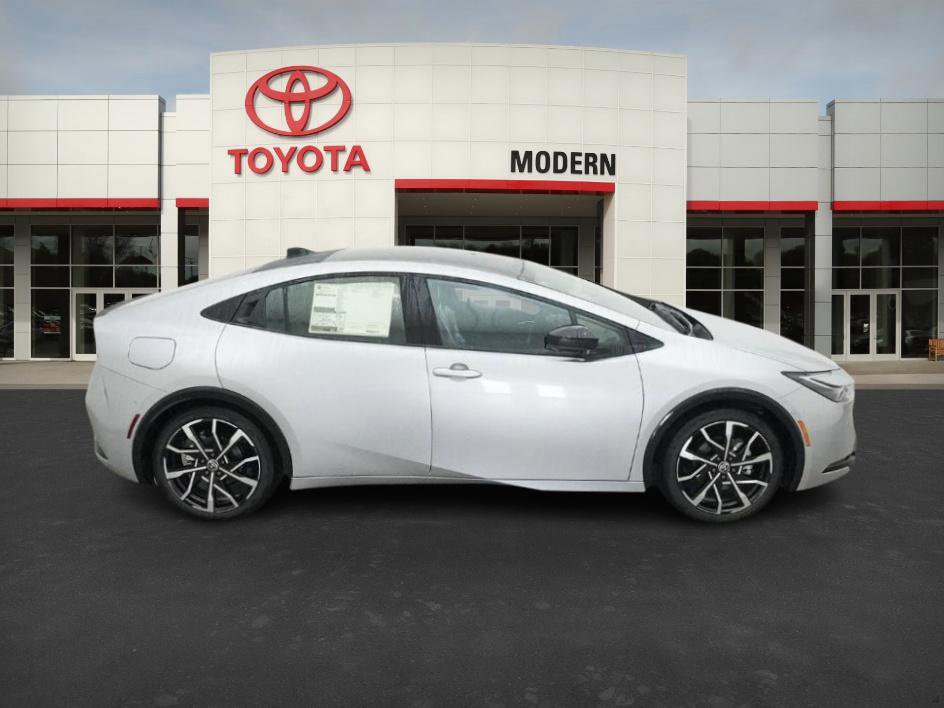 New 2026 Toyota Prius Plug-In Hybrid image 25