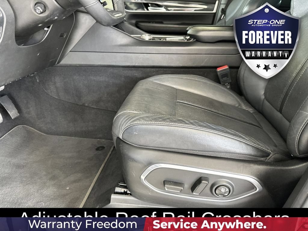 Used 2022 Jeep Wagoneer Series II w/ Premium Group I AWD/4WD image 16