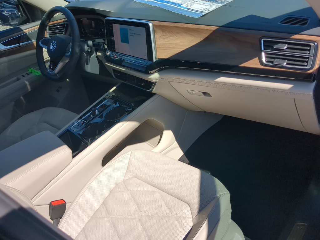 New 2026 Volkswagen Atlas SE FWD image 13