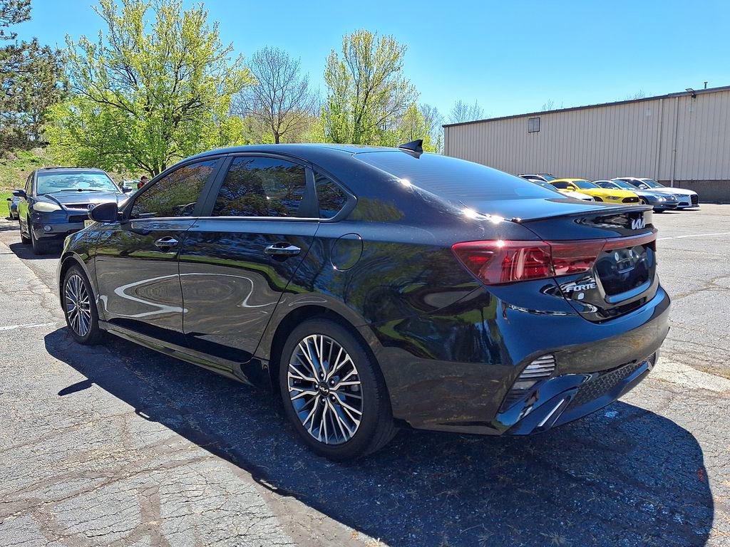 Certified 2023 Kia Forte GT-Line FWD image 13