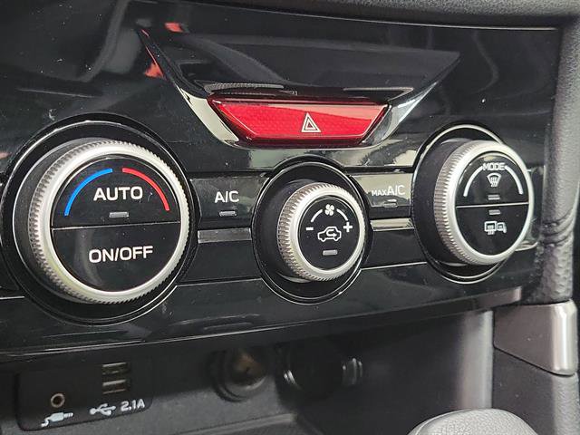 Used 2023 Subaru Forester Premium image 31