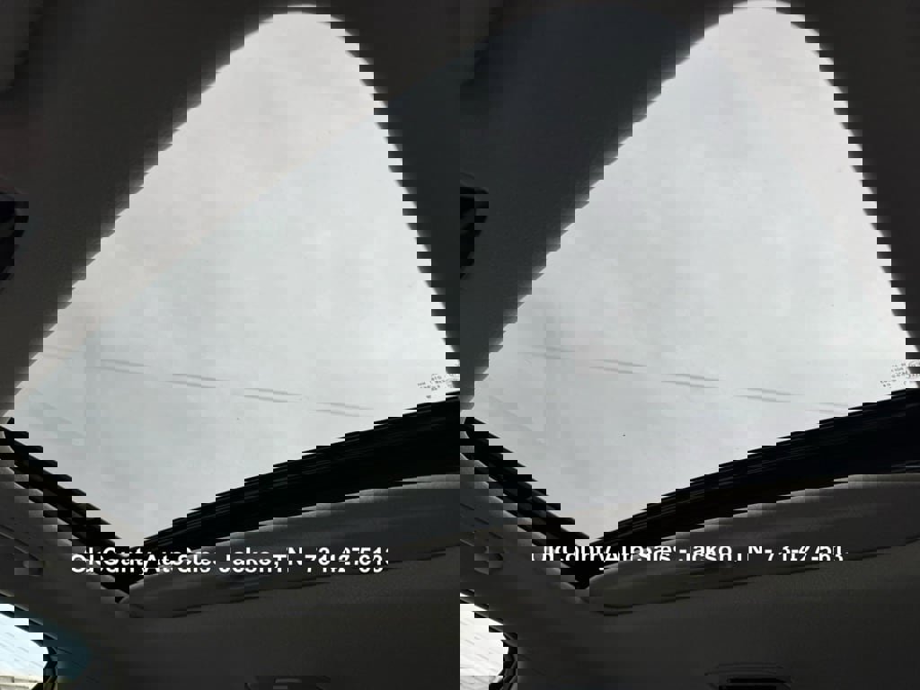 Used 2023 Kia Niro EX Touring image 28